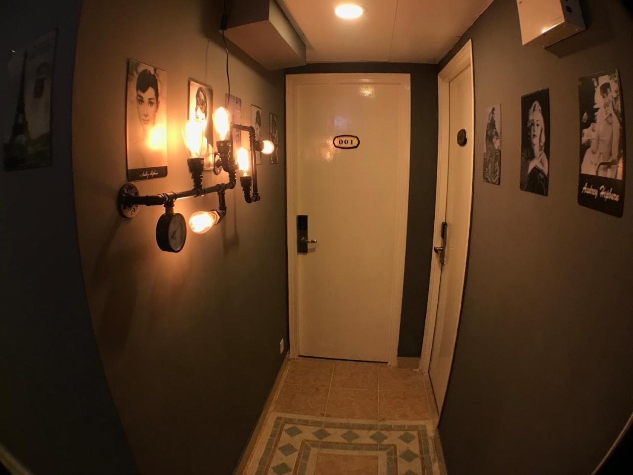 The House Hotel Хонконг Екстериор снимка